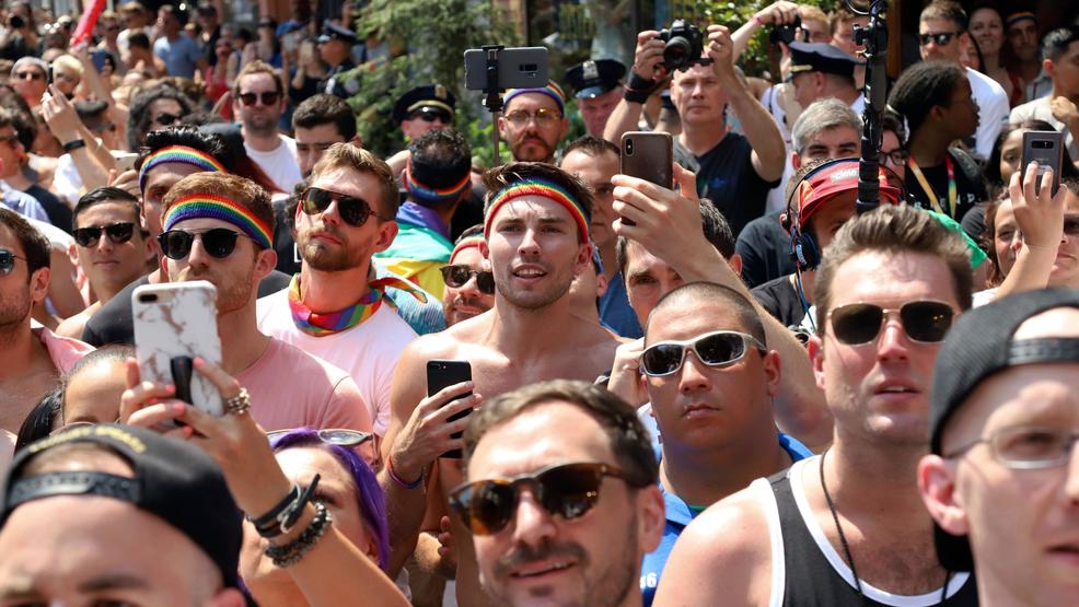 Thousands gather at Stonewall in NY 50 years after gay uprising