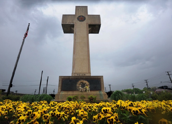 Chop off the arms of the Cross to avoid offense? The Bladensburg Cross case