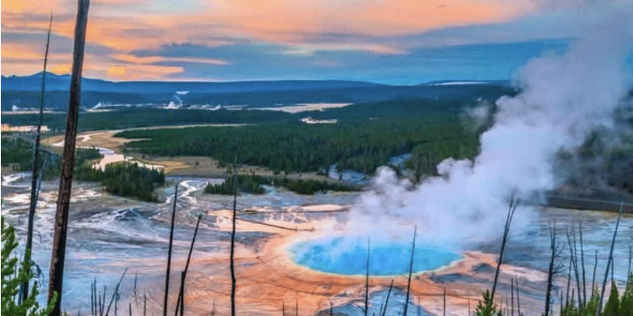USGS reveals the terrifying odds of a major eruption of yellowstone in our lifetime