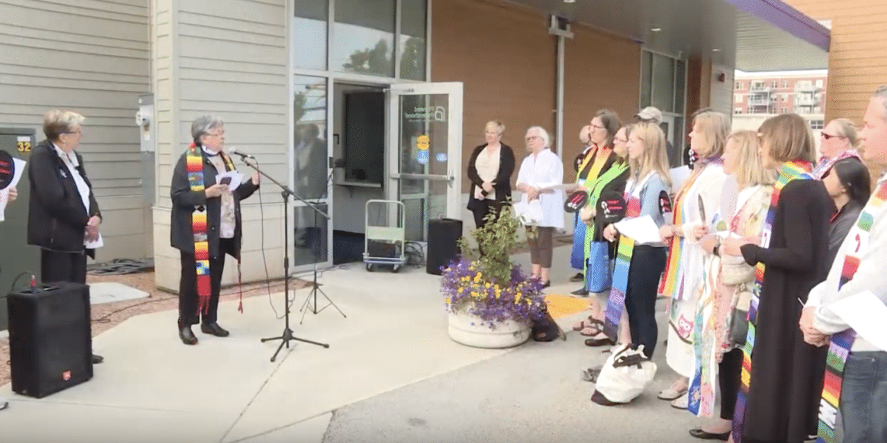 United Church of Christ clergy hold service of blessing at Planned Parenthood