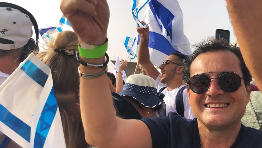 PROPHECY WATCH: Hundreds of Jewish Immigrants Come Home to Israel this Summer