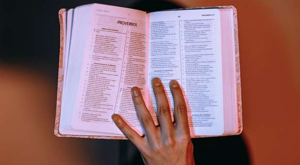 Few Churchgoers Read the Bible Every Day