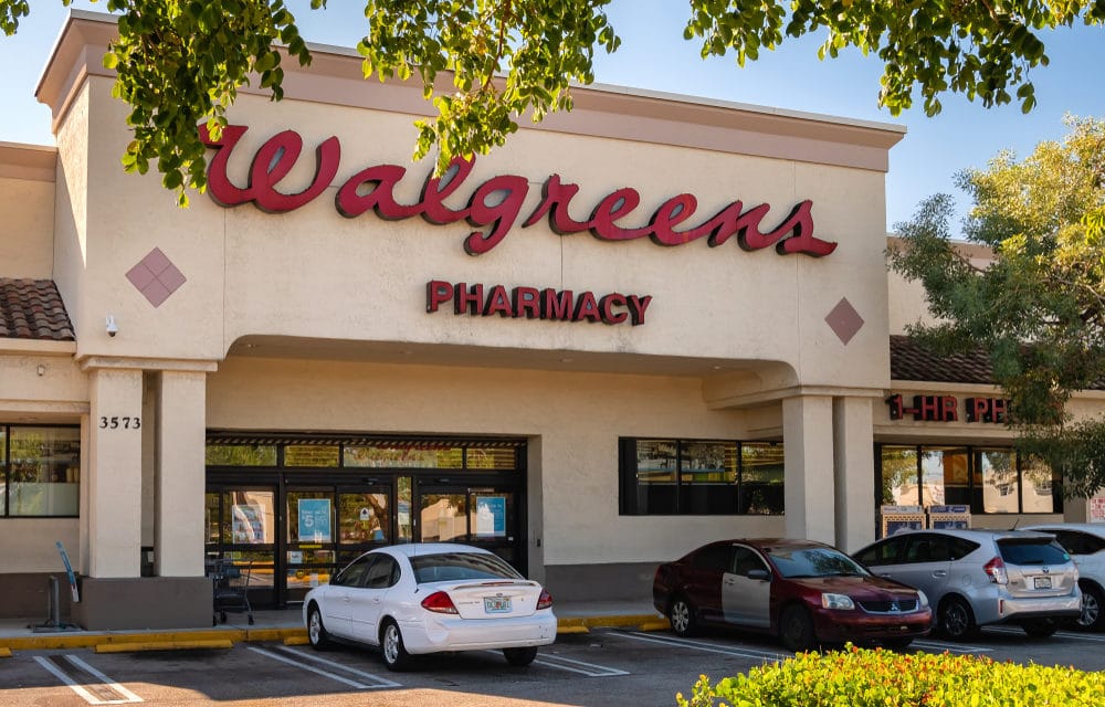 In major shift, Walgreens and CVS ask customers to leave their guns outside