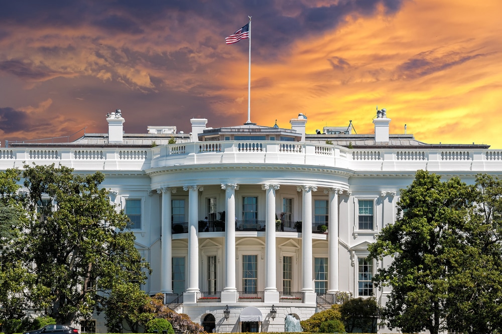 Officials baffled from 'hovering' object that prompted lockdown in DC