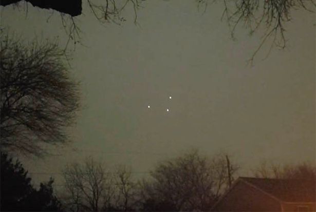 Gigantic triangular UFO spotted above Texas days after New York sighting