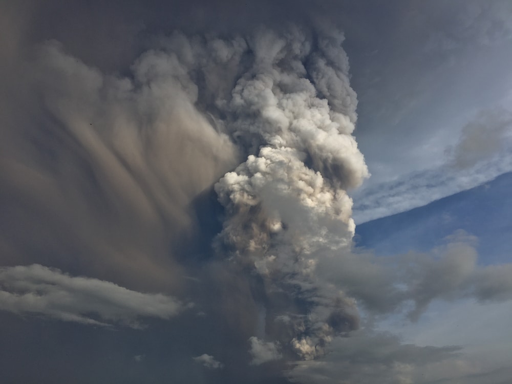 Taal volcano has unleashed over 466 volcanic earthquakes, Residents on edge