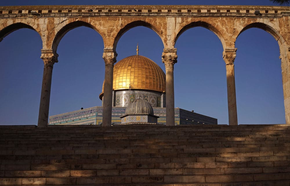 Rabbi Interrupts Netanyahu’s Speech to Remind him to Build Third Temple