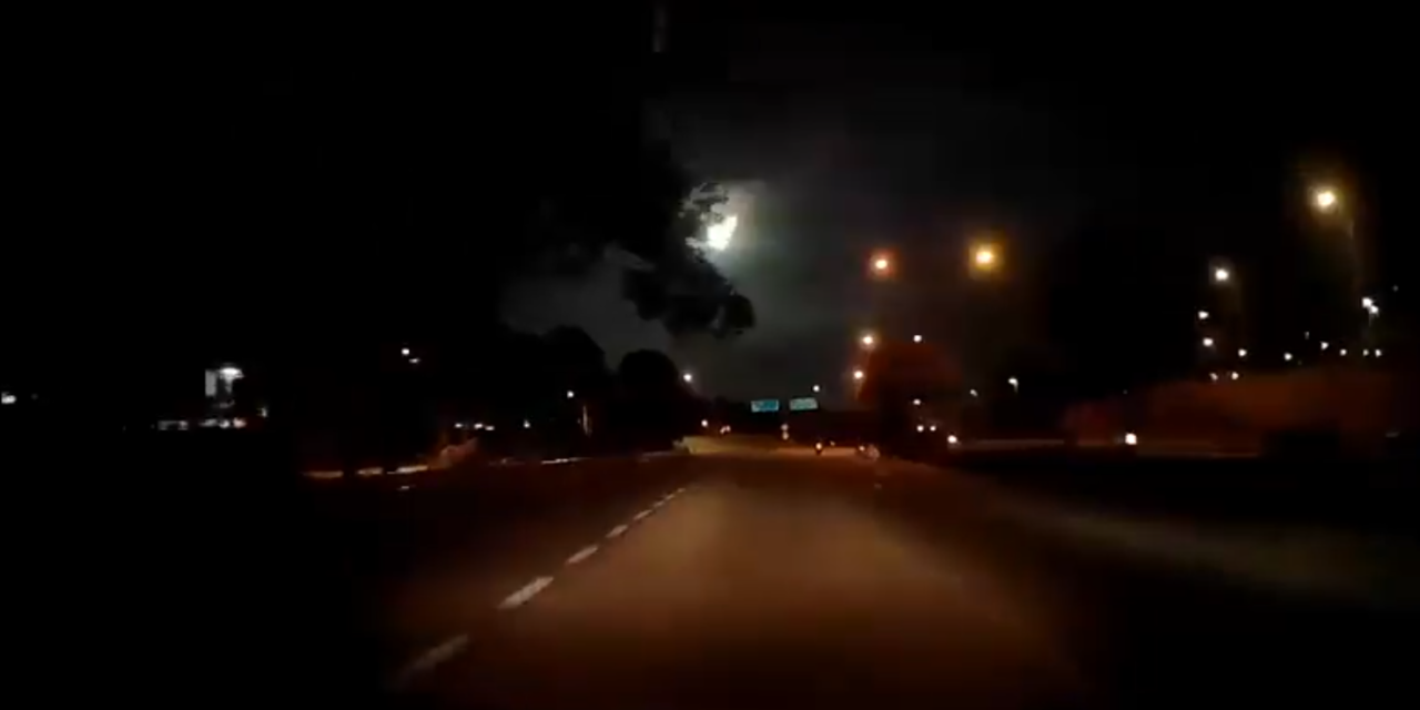 Blazing Fireball seen over skies of Malaysia and Singapore
