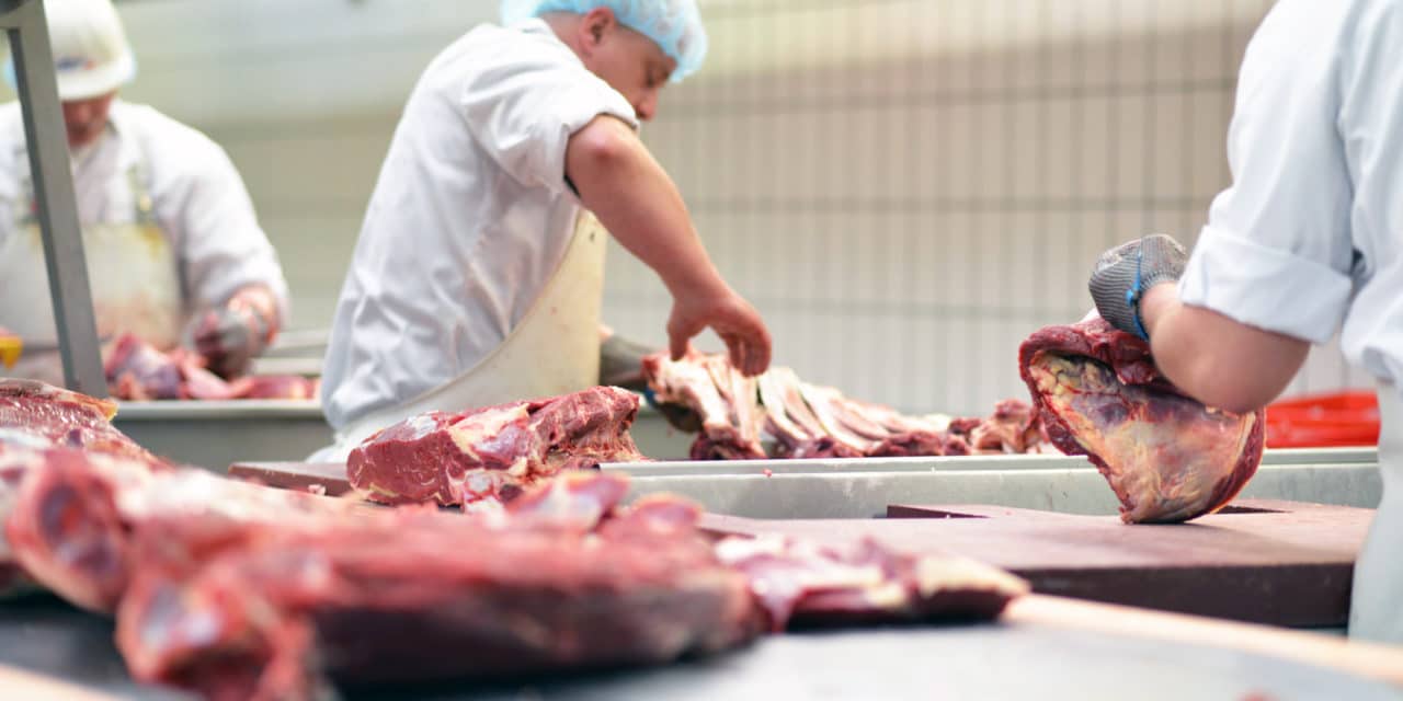 Trump orders U.S. meat-processing plants to stay open despite coronavirus fears