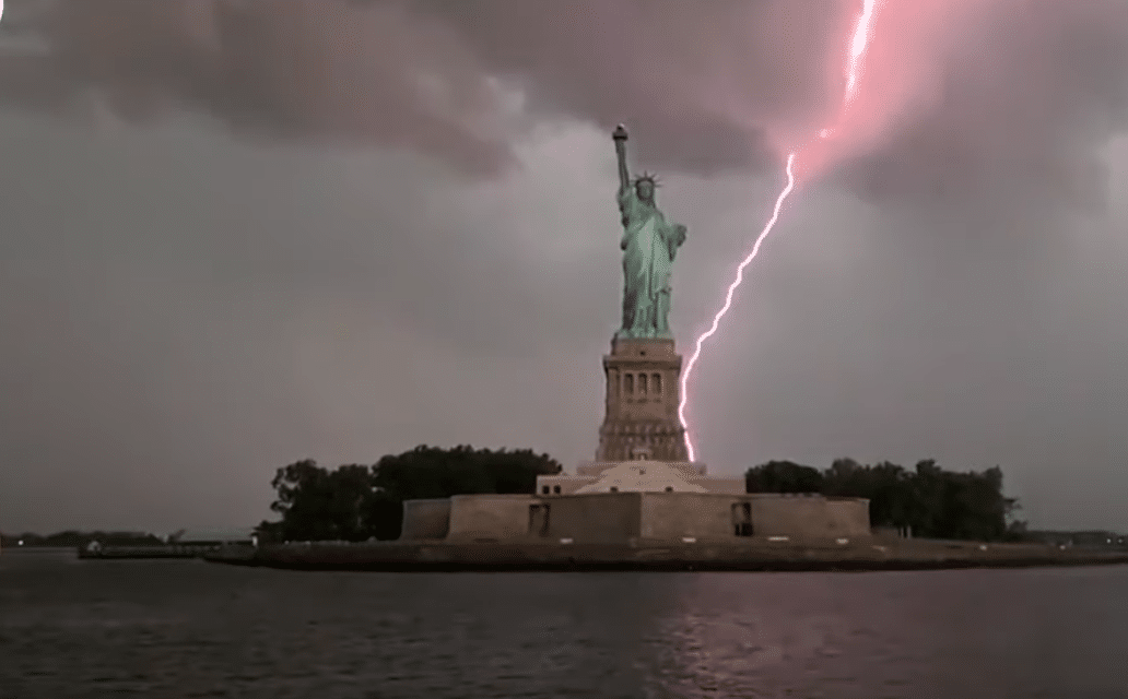 Fears of Harbingers as DC bombarded with lightning storm and Statue of Liberty struck by lightning