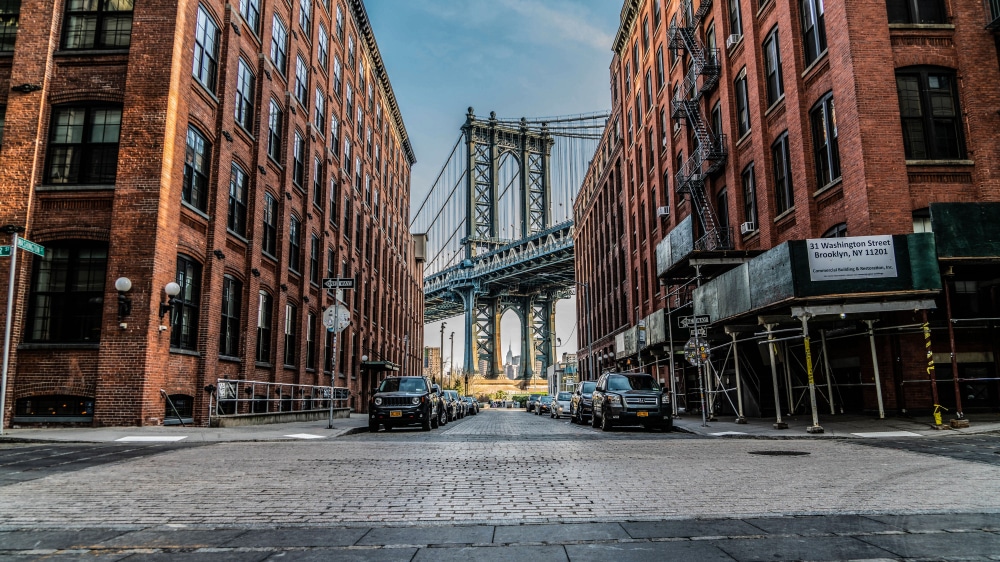 65-year-old woman attacked in broad daylight in NYC as security guards stand by and do nothing