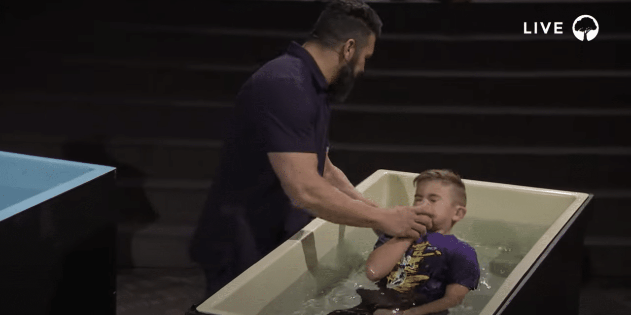 Tennessee Church Sees 1,000 Baptisms in Less Than Four Months