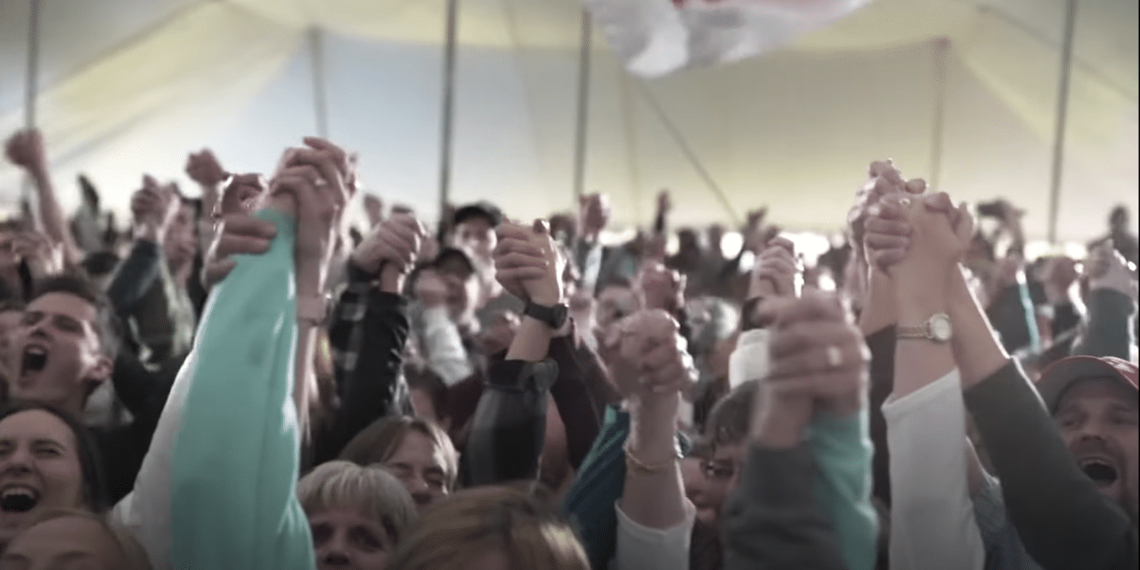 Thousands encounter Jesus at tent meeting in Springfield, Missouri