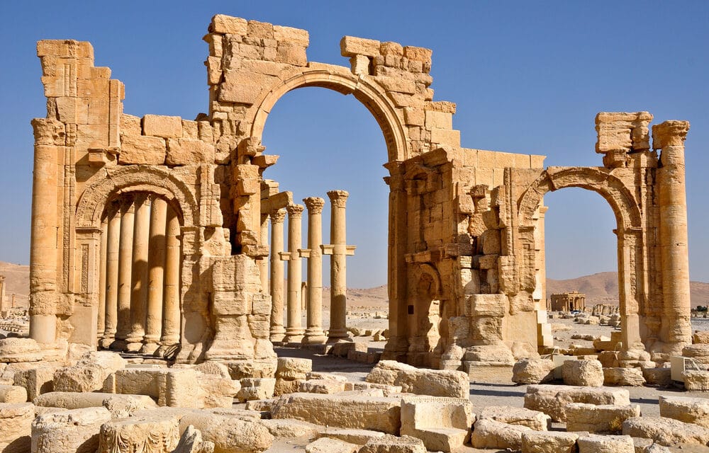 Pagan arch of Palmyra that was dedicated to Baal being reconstructed, Some see it as harbinger of Messiah