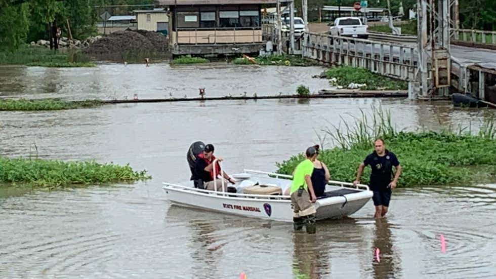 Evacuations ordered for hundreds after dam fails in Southern Louisiana