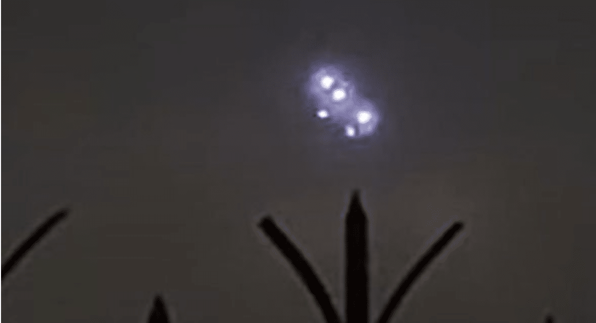 Fleet of unidentified lights seen over skies of London