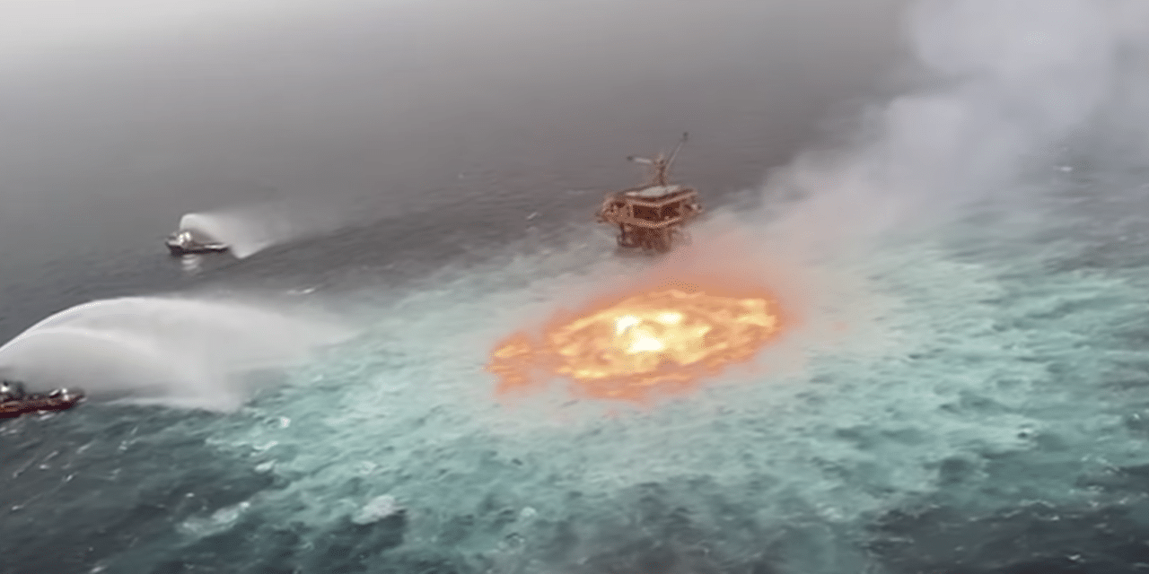 (VIDEO) – Gas leak responsible for bizarre ‘eye of fire’ in Mexican waters