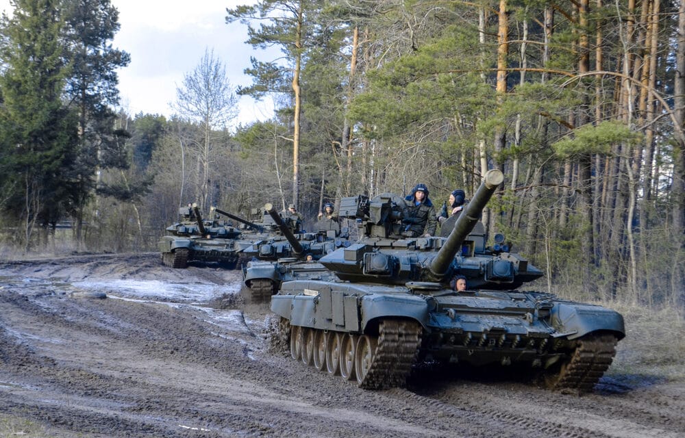 Russian sending large deployment of ground forces and tanks toward Kyiv