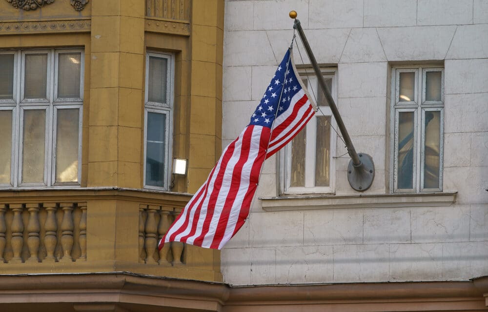 U.S. embassy urges Americans in Russia to leave “immediately”