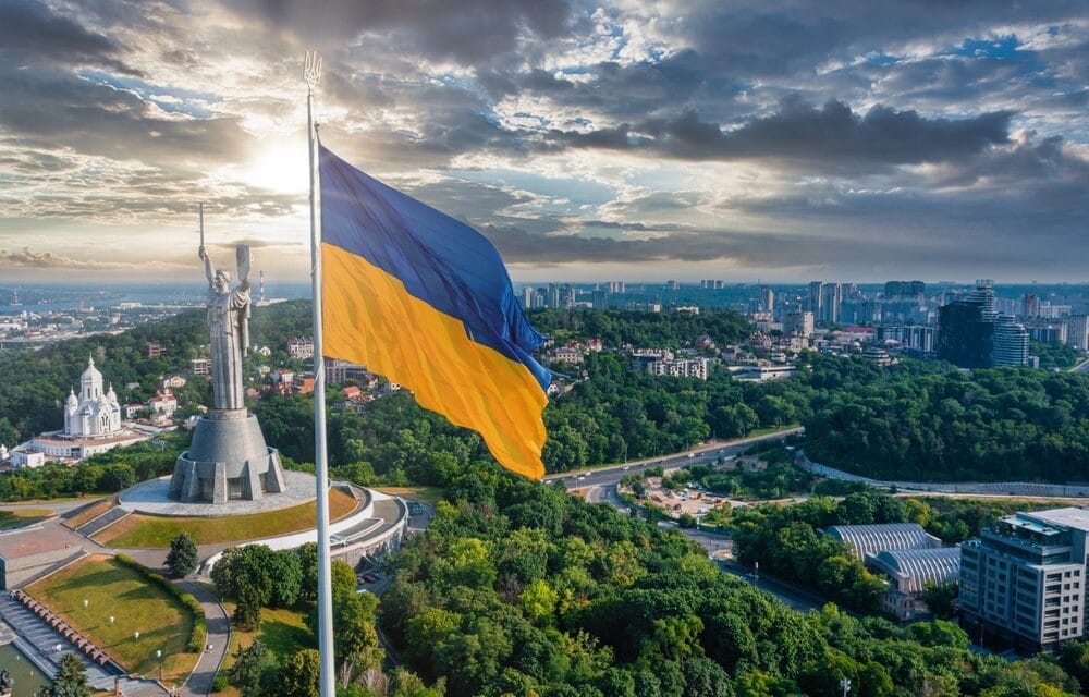 DEVELOPING: Invasion underway! Explosions reported near KYIV