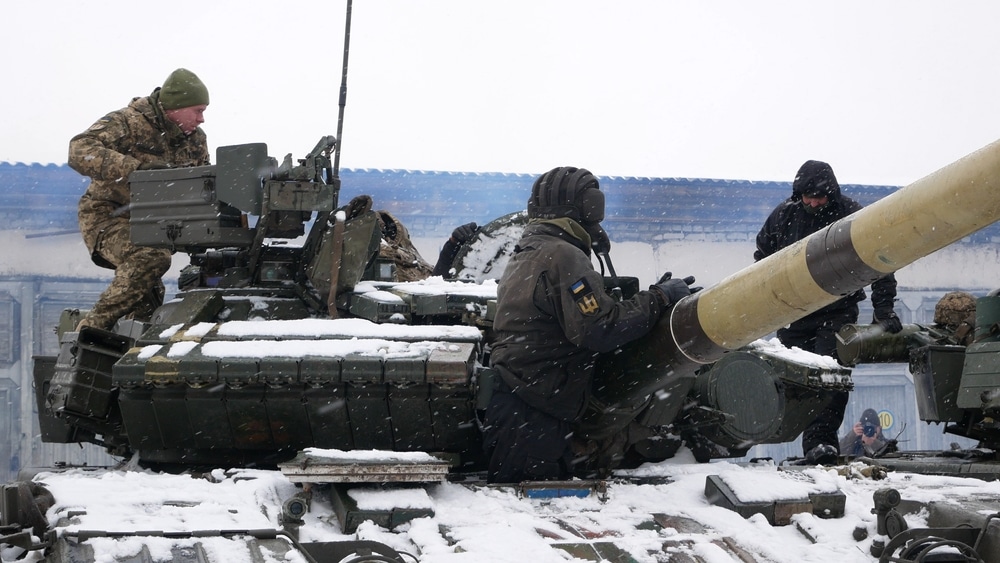 US intel warns Russia to launch full invasion of Ukraine in 48 HOURS with airstrikes, missile launches & ground troops