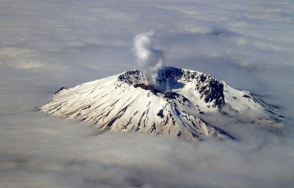 (NEW PODCAST) Is Mt. St. Helens re-awakening again?
