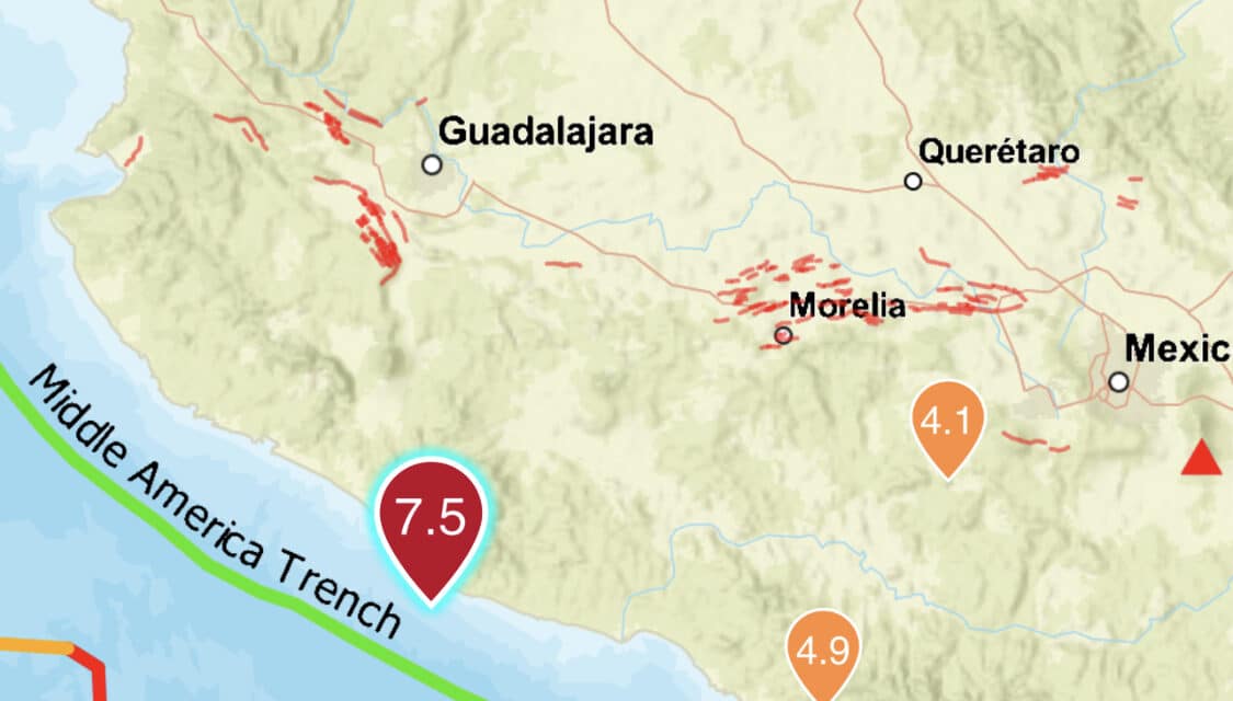 Huge 7.5 magnitude earthquake strikes off coast of Mexico