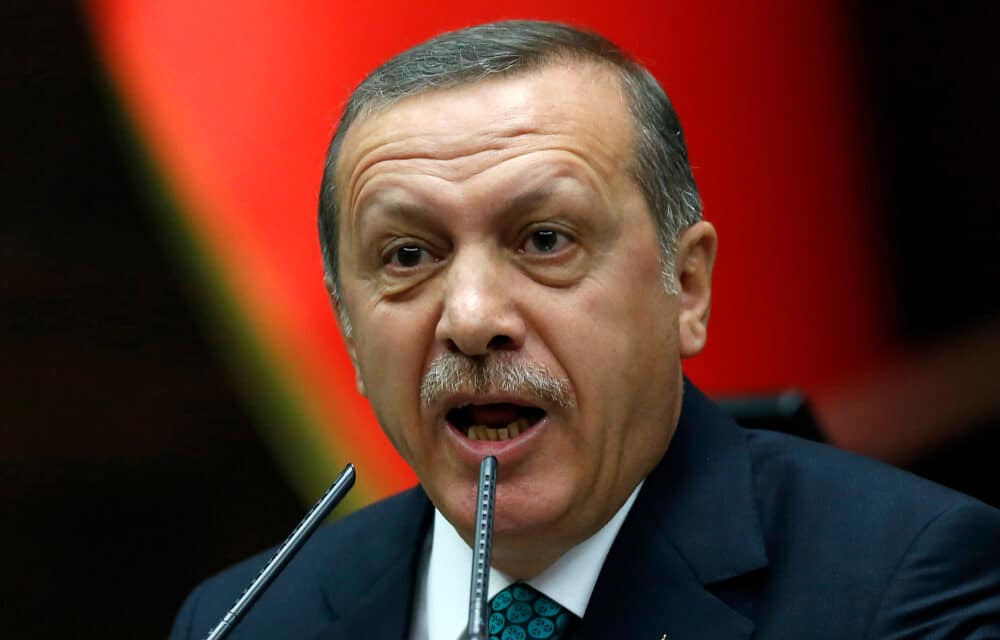 Turkey issues direct warning to Russia as Erdogan orders Putin to return ‘occupied’ land
