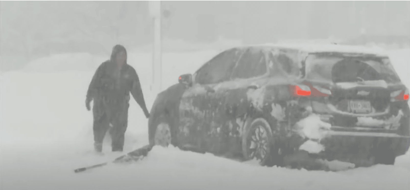 (WATCH) Historic snow storm buries Western, NY with 6 feet of snow leaving at least two dead and it’s still snowing