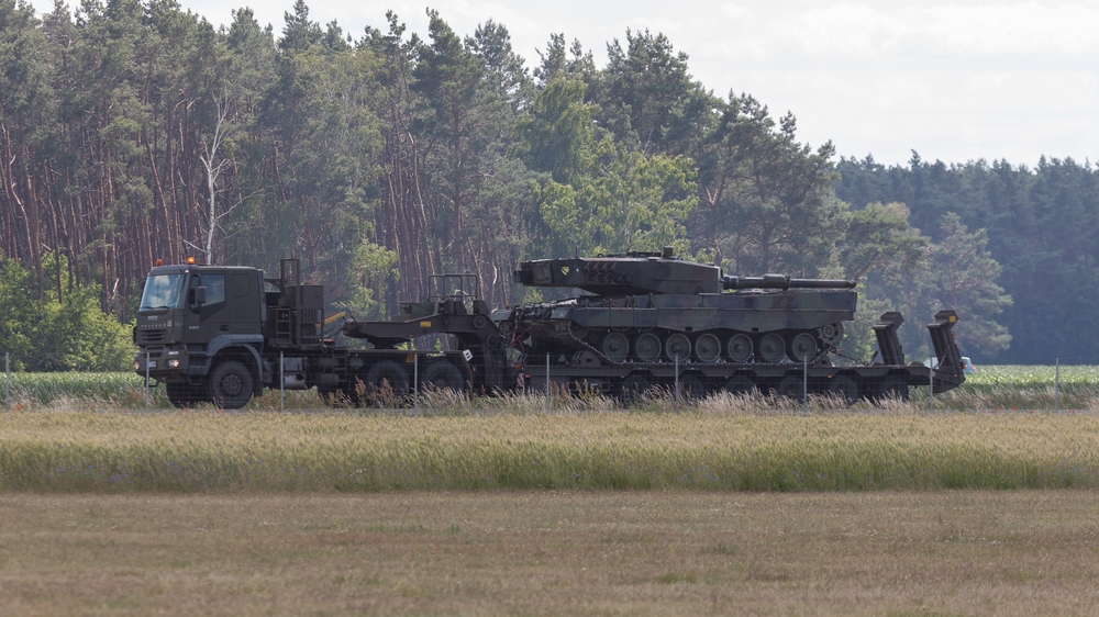 Fears of WW3 as Germany announces that it will not block Poland from providing Ukraine tanks