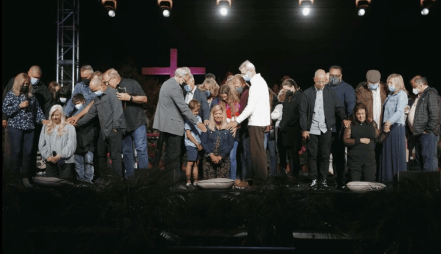 Southern Baptist Convention expels Saddleback Church over ordination of female pastors