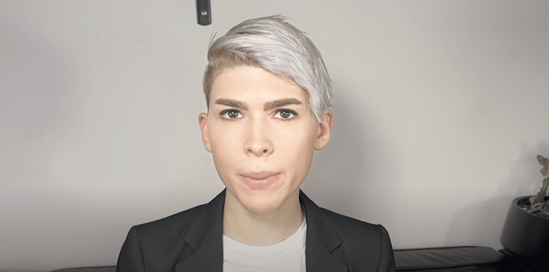 Self-described ‘queer’ and ‘transgender’ boasts about illegally providing minors gender-transition prescriptions without facing any legal consequences