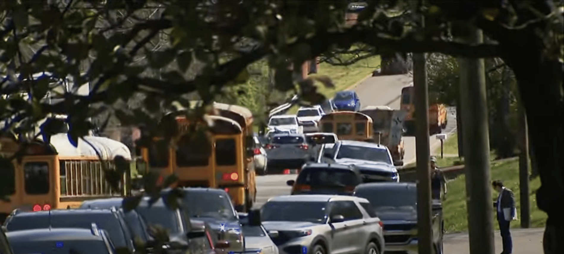 DEVELOPING: 28 year-old Female shooter guns down 3 children and 3 staff members in Christian elementary school shooting in Nashville