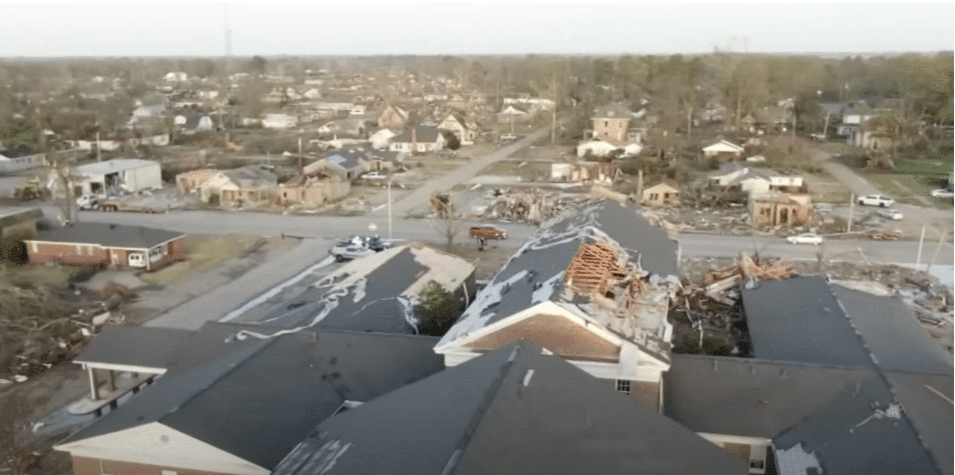 (WATCH) Deadly tornadoes produced catastrophic damage across the Midwest, South, and Mid-Atlantic…