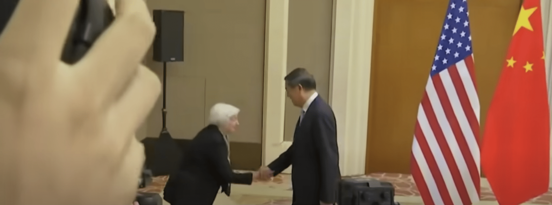 (WATCH) Treasury Secretary Janet Yellen ridiculed for BOWING multiple times to China’s vice-premier
