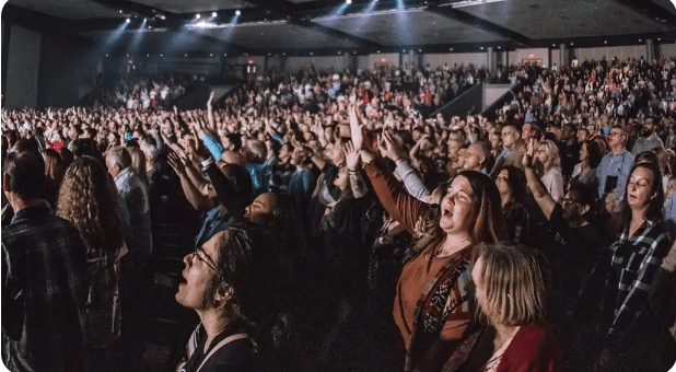 Hundreds rush to altar at Free Chapel service in Georgia to ‘Get Right With God’, Some say revival underway