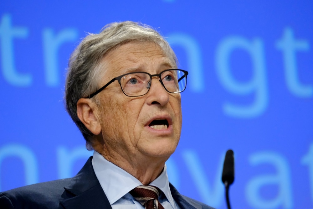 Bill Gates sees a future with 3-day work weeks where ‘machines can make all the food and stuff’