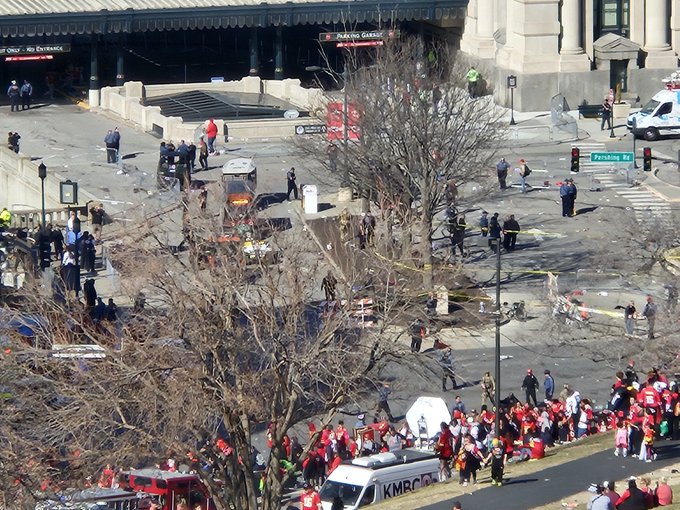 UPDATE: 1 dead, 22 injured, including 11 kids at Kansas City Chiefs victory parade