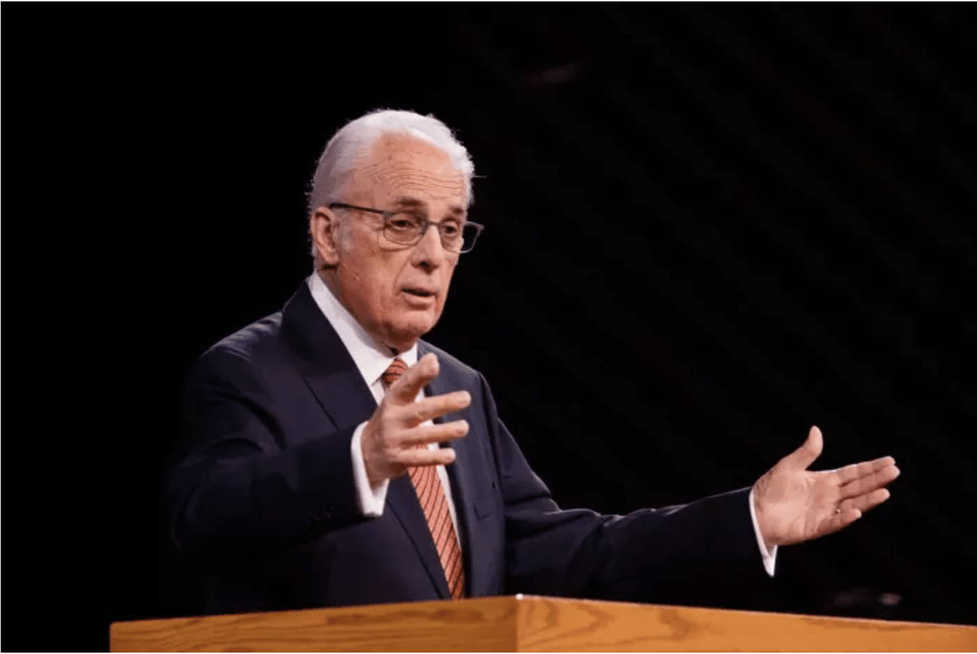 Pastor John MacArthur causes firestorm of reactions after saying there is no such thing as mental illness, calls PTSD ‘grief’
