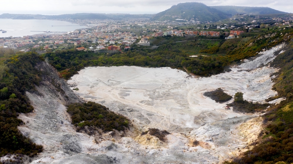 Seismic storm awakens Italy supervolcano with strongest earthquake in 40 years