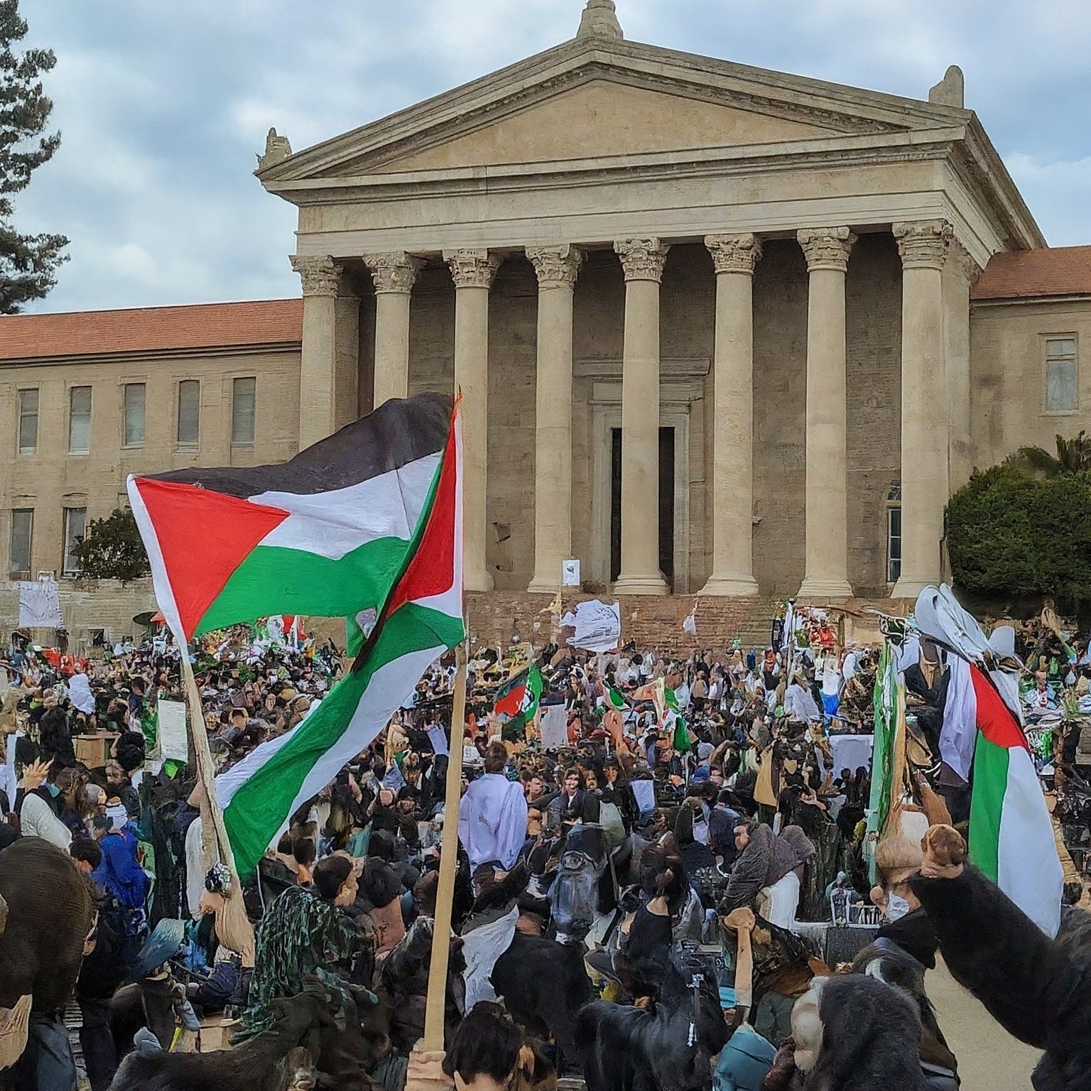 Another major university forced to move classes online as anti-Israel mobs disrupt campus