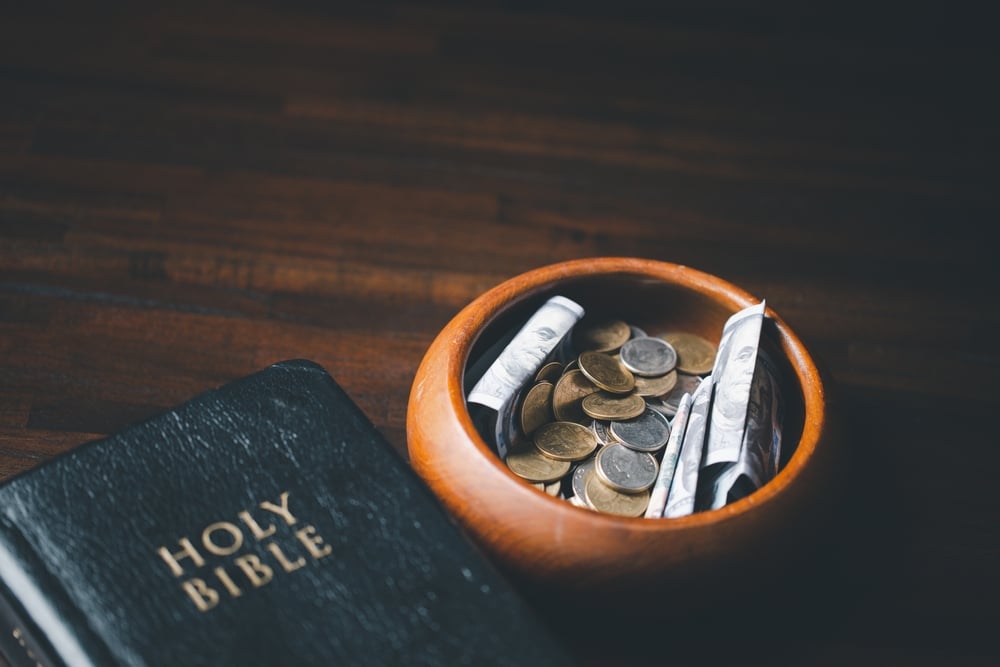 Evangelical giving to churches continues to drop