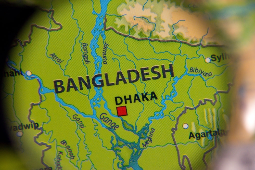 Sword-Wielding Muslim Extremists Terrorize Christians, Mark Homes With Crosses in Bangladesh