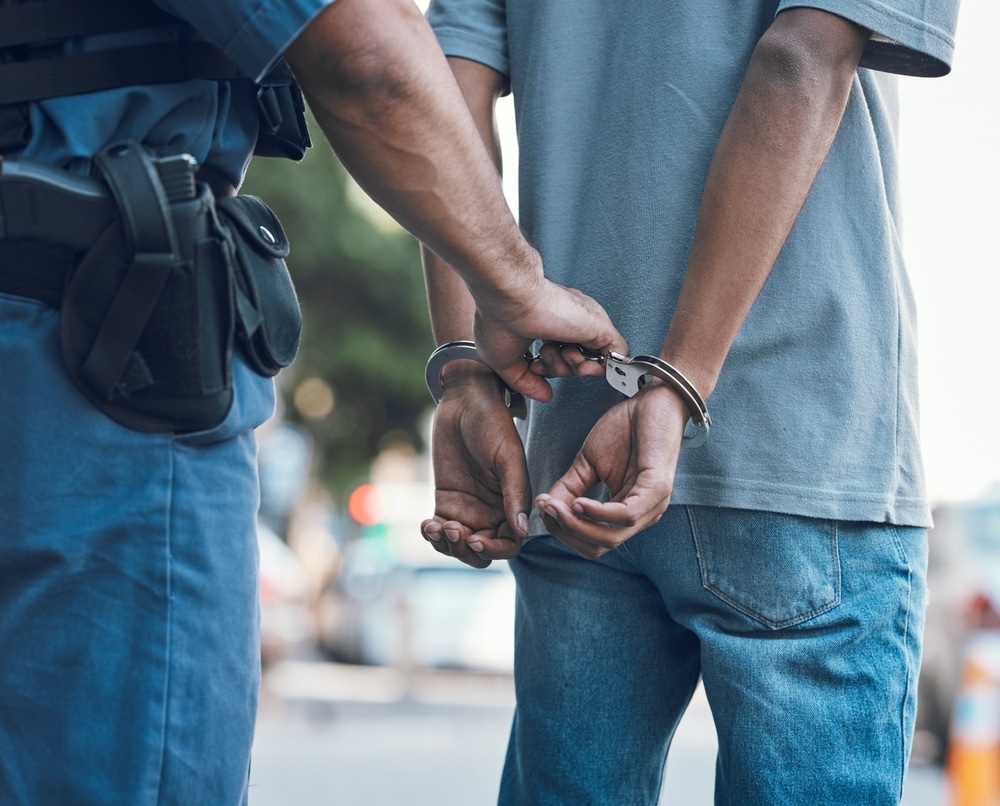 18-year-old machete wielding teen arrested outside a polling station in Florida