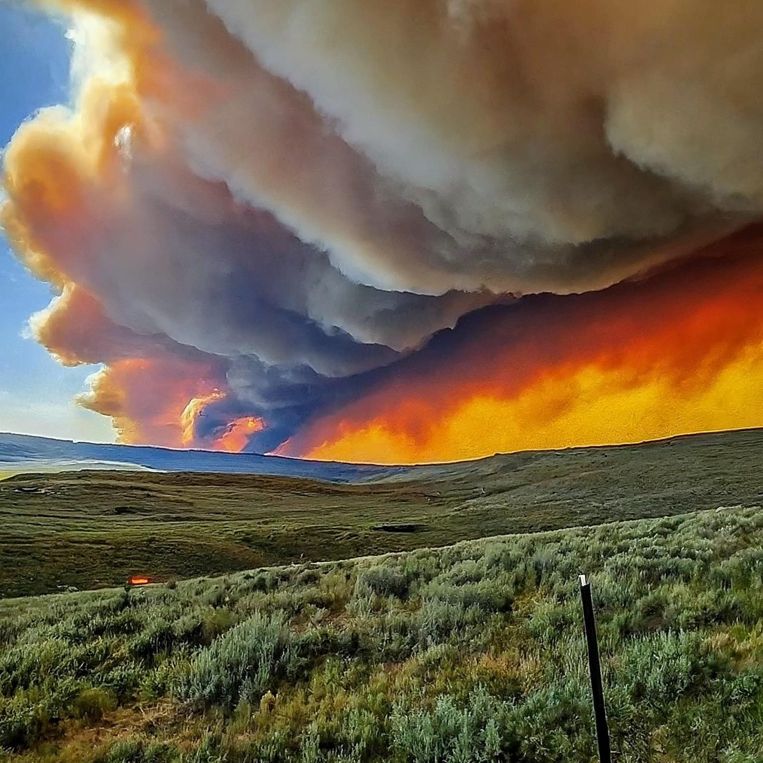 Massive wildfire in Wyoming explodes to over 75,000 acres