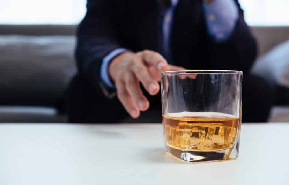 US Surgeon General sounds alarm about link between alcohol and cancer