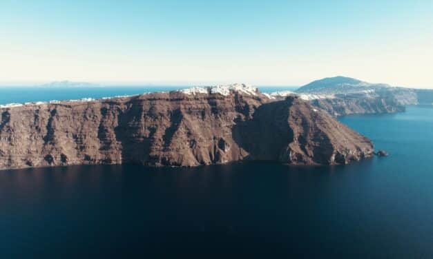 DEVELOPING: Emergency crews deployed, Schools closed on Santorini as experts concerned about earthquake swarm