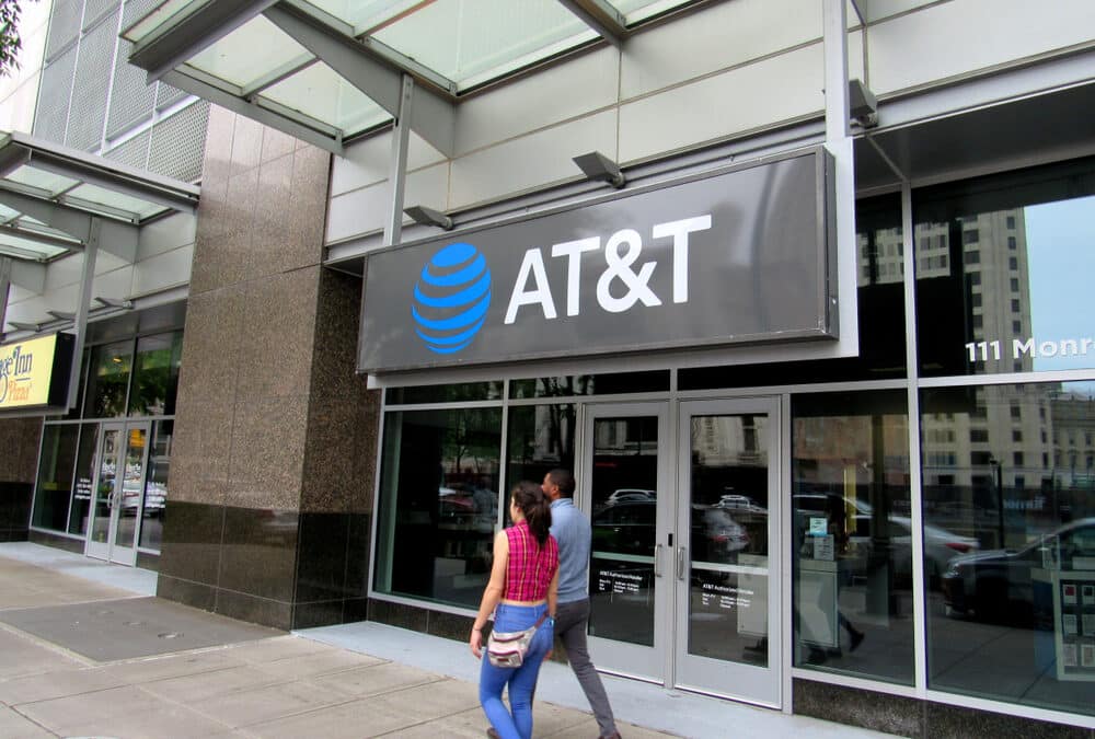 Verizon, AT&T, and T-Mobile are prepared to raise prices for consumers from Trump’s trade war