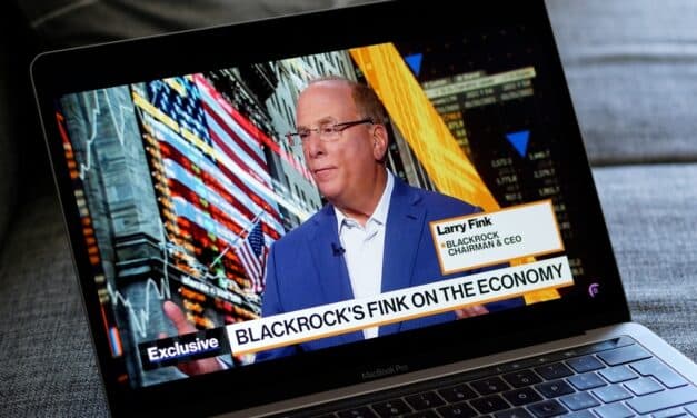 CEO of Blackrock warns that U.S. is very close to a recession and may already be in one now