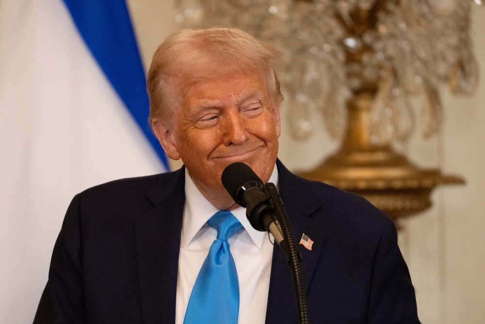 Trump poised to offer Saudi Arabia over $100 billion arms package